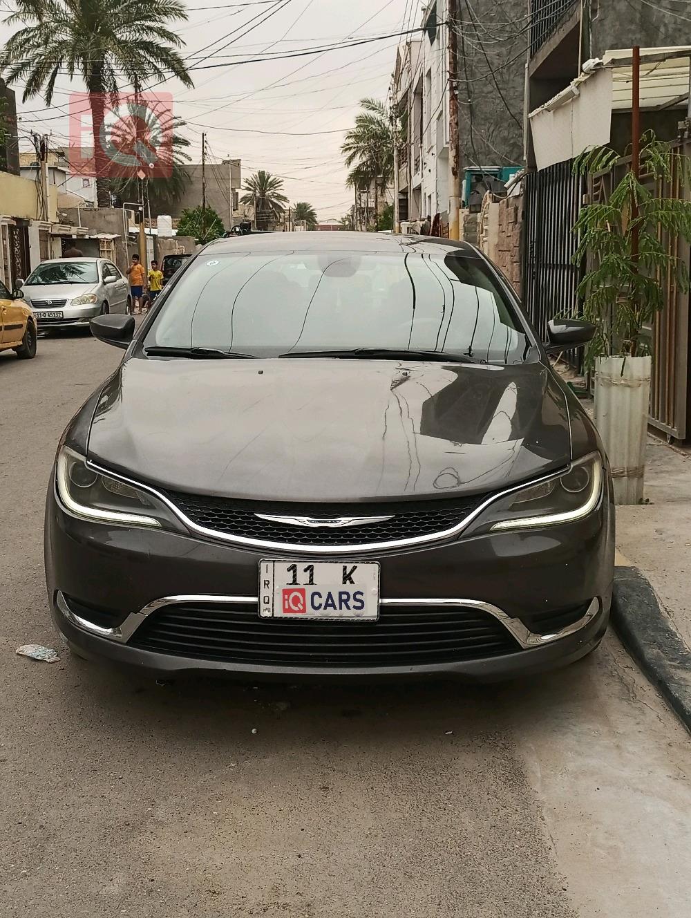 كرايسلر 200